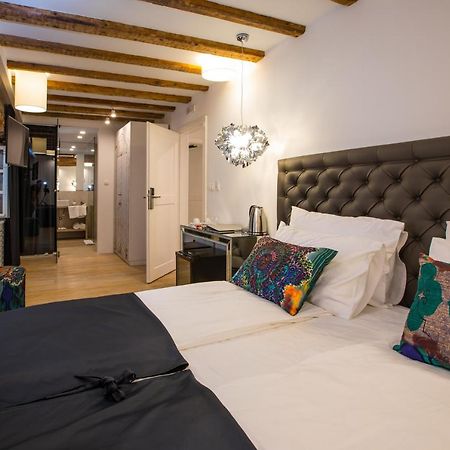 스플리트 스팔라토 럭셔리 룸스 B&B 외부 사진