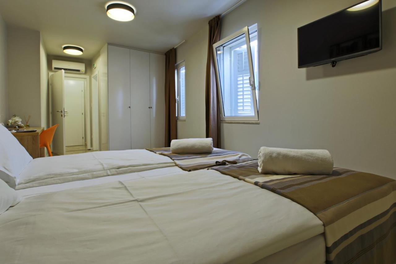 스플리트 스팔라토 럭셔리 룸스 B&B 외부 사진